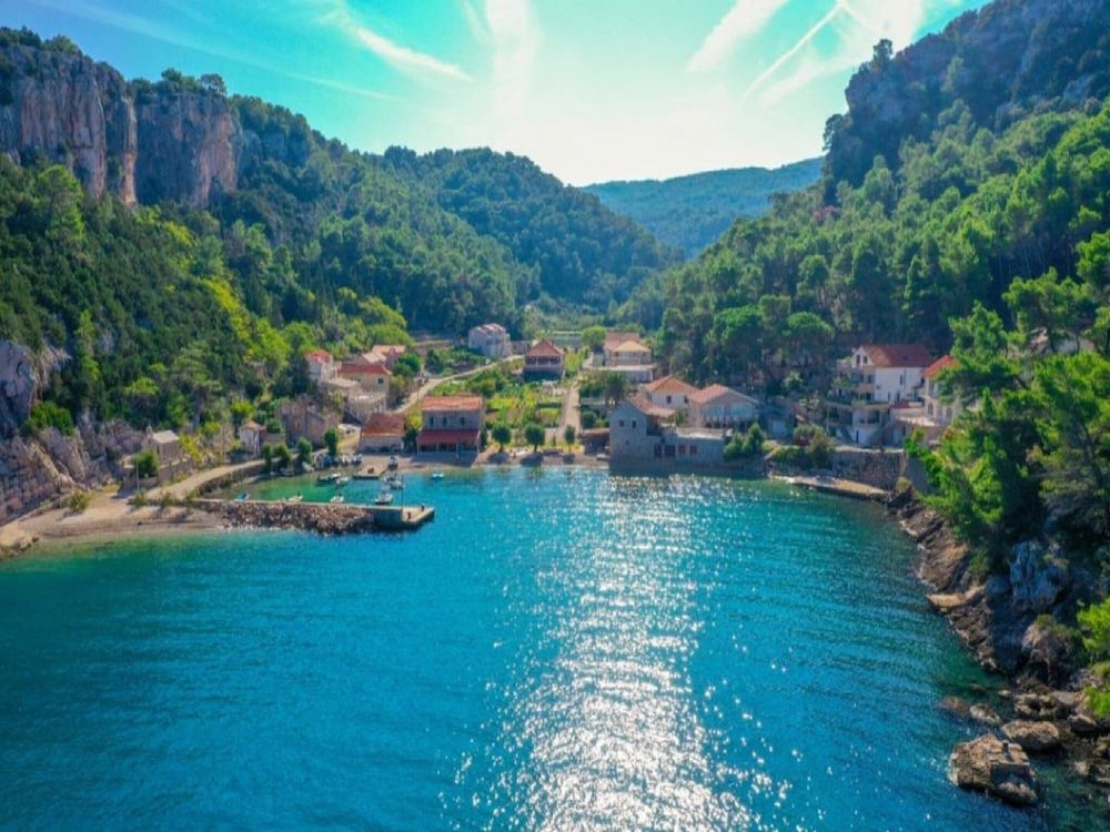 Apartments Vela Stiniva - Two Bedroom Apartment With Terrace and Sea View
