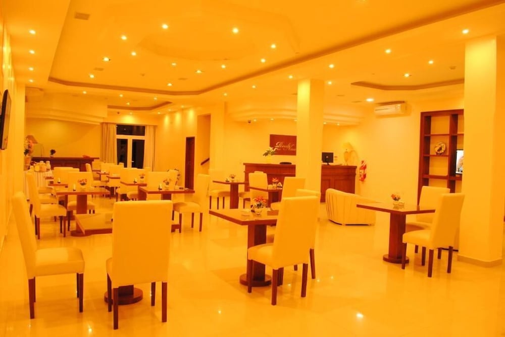 RealNoa Hotel