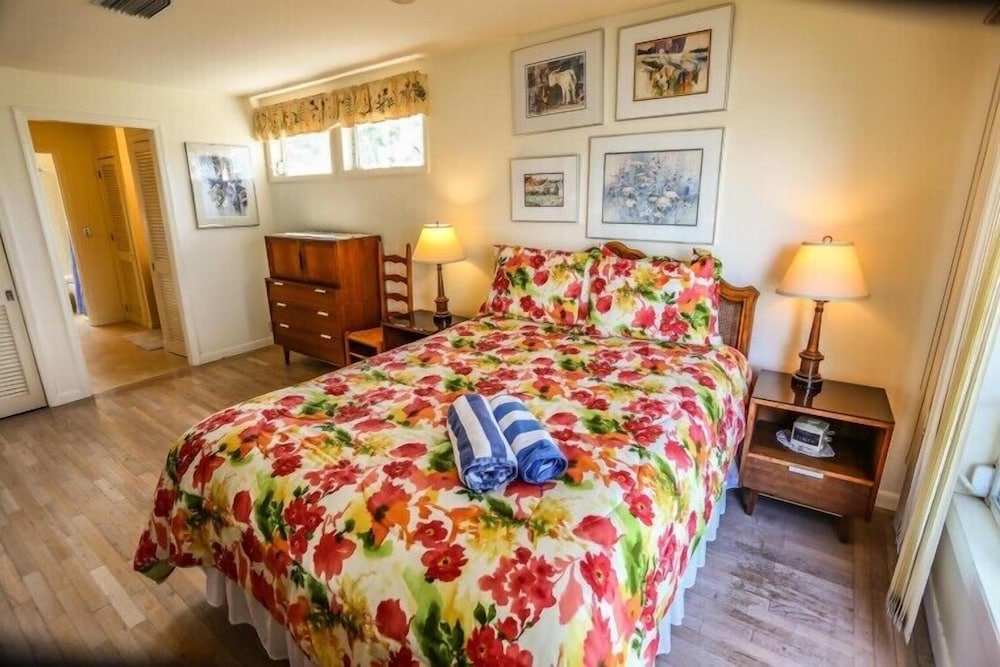 4851 Dolphin Lane - M view 3