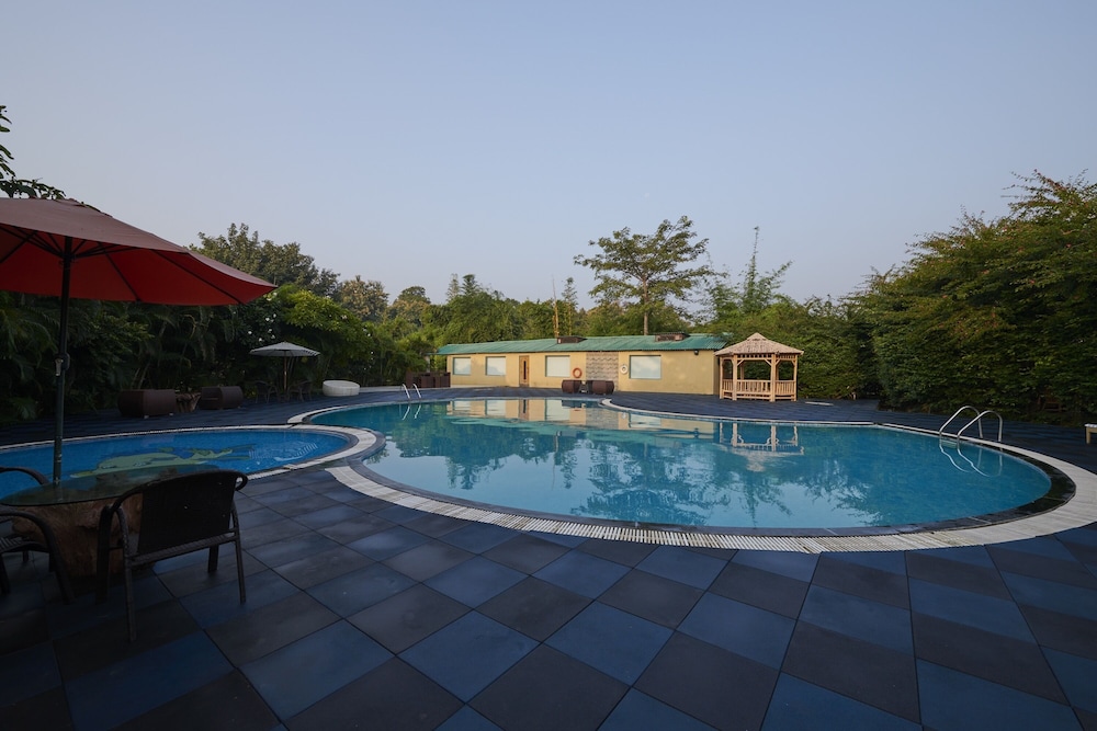 Aacorn Hideaway Resort & Spa
