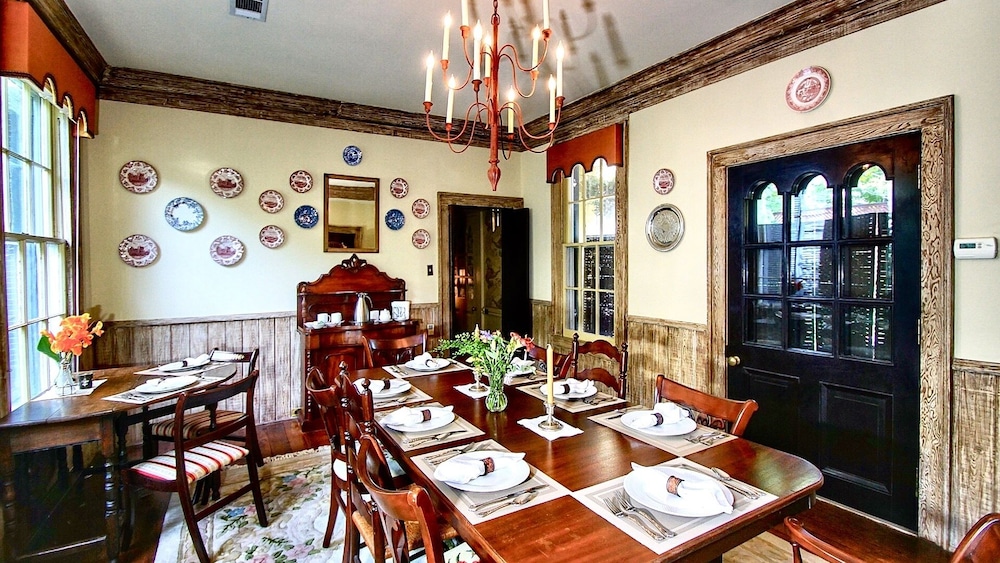 Natchez Vacations - GardenSong BB - Property Image 8