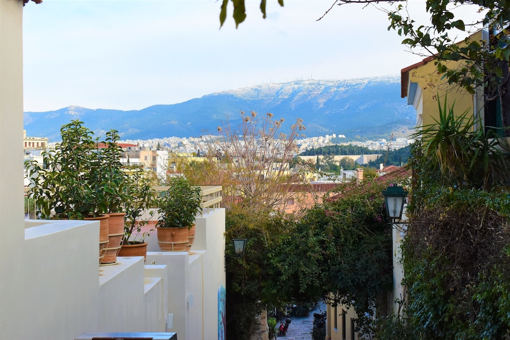 Acropolis Suites