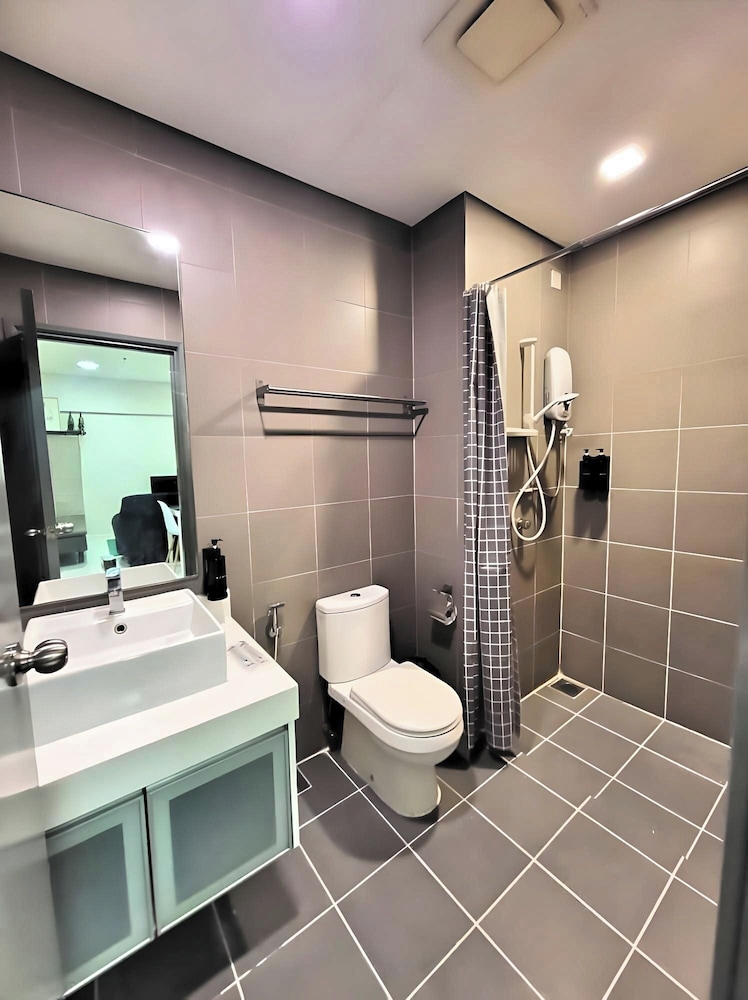 Summer suites klcc By Regal Homes