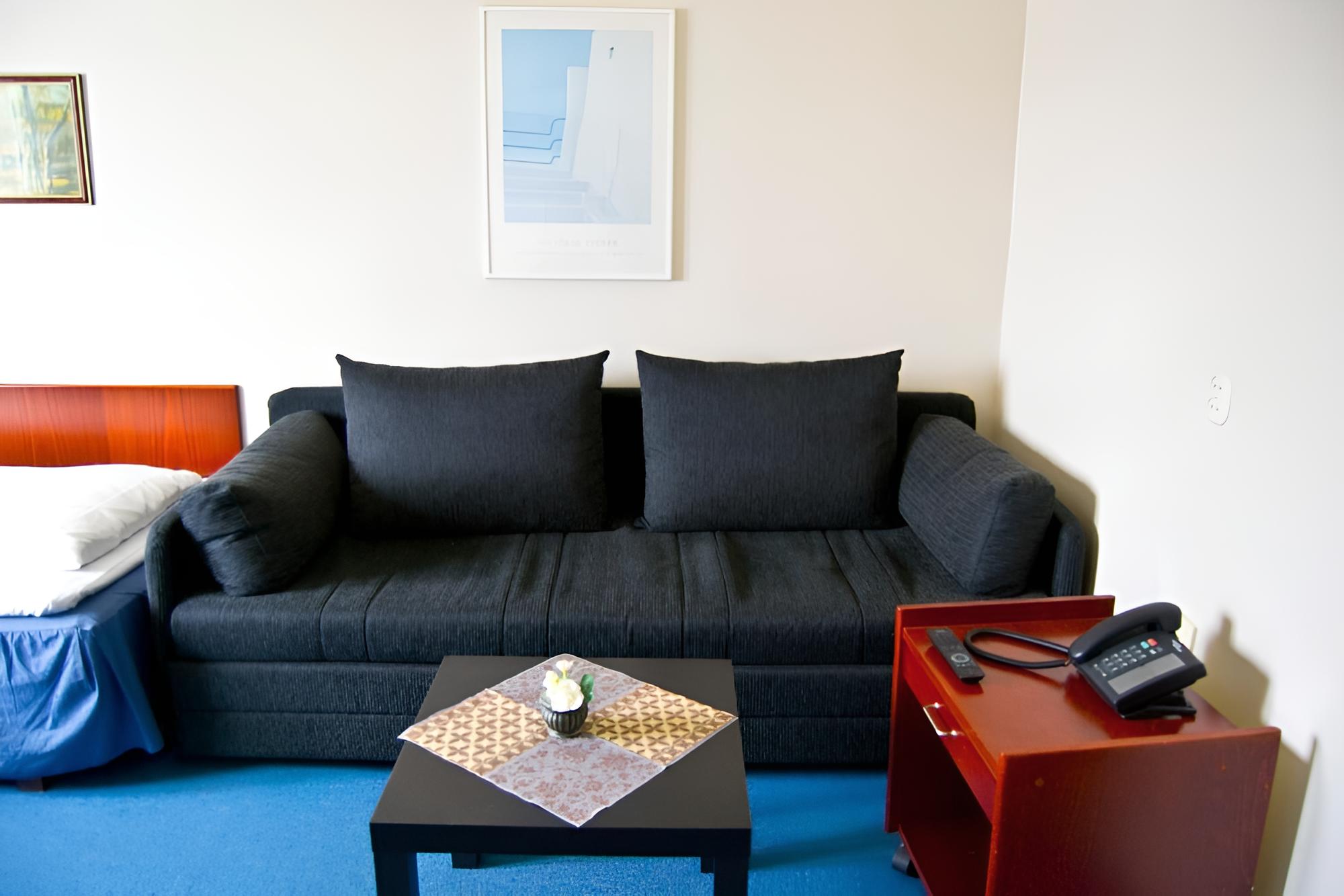 Photo 8
