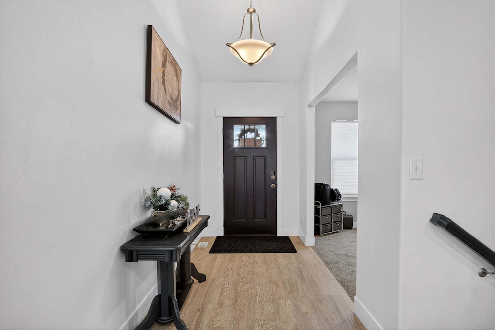 Modern 6br Home Near Park City 6 Bedroom Home