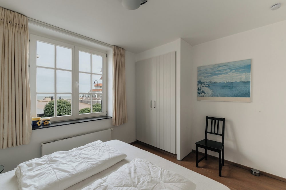 Seaview Apartment in De Haan for two