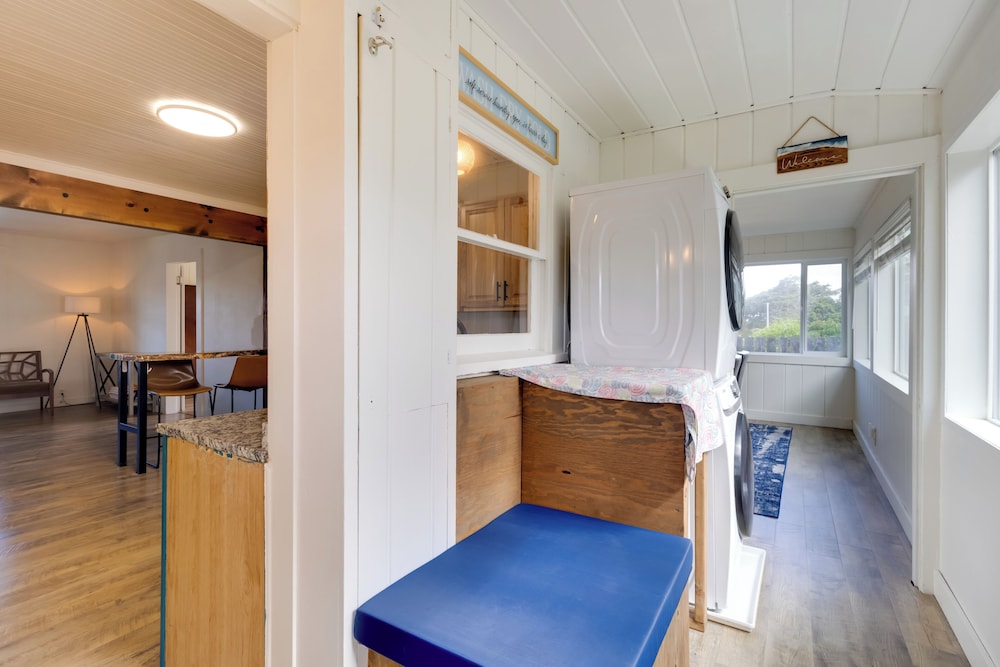 Walk to Shore: Rockaway Beach Retreat w/ Hot Tub!
