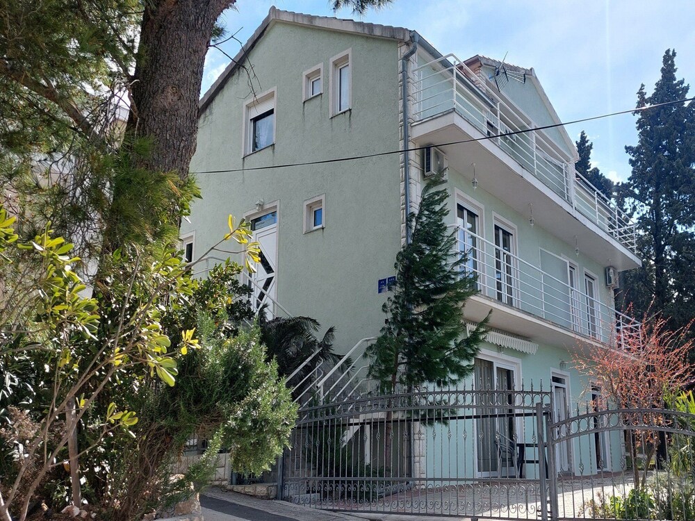 Apartments Šušnjara view 4