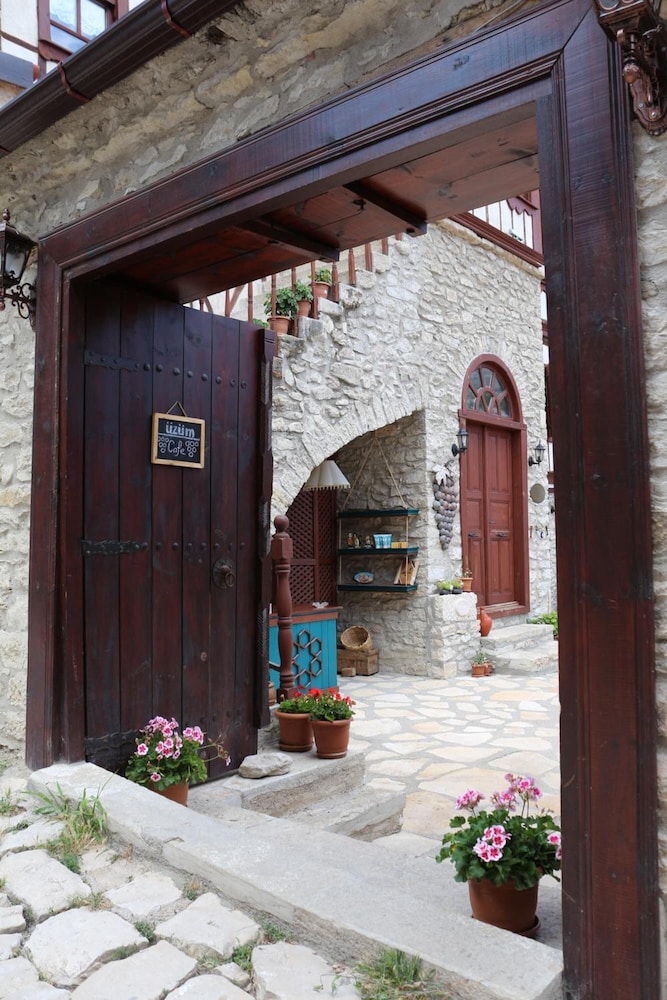 Photo 23