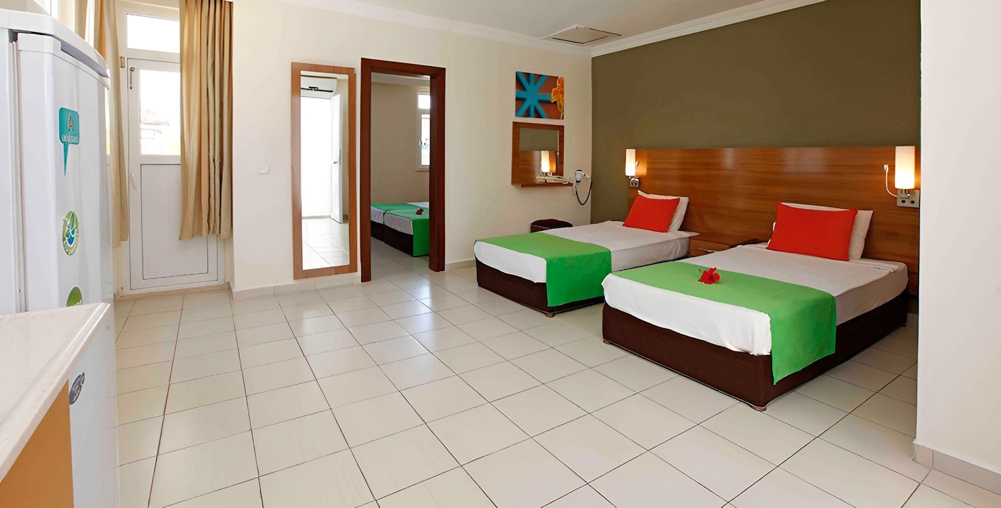 Sunlight Garden Hotel