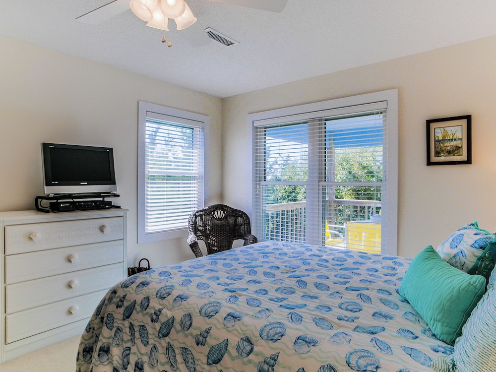 Dock Holliday by Topsail Realty