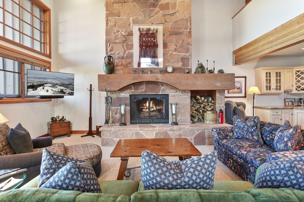 Stag Lodge At Deer Valley Resort - 4 Bed - Spa #37 4 Bedroom Condo
