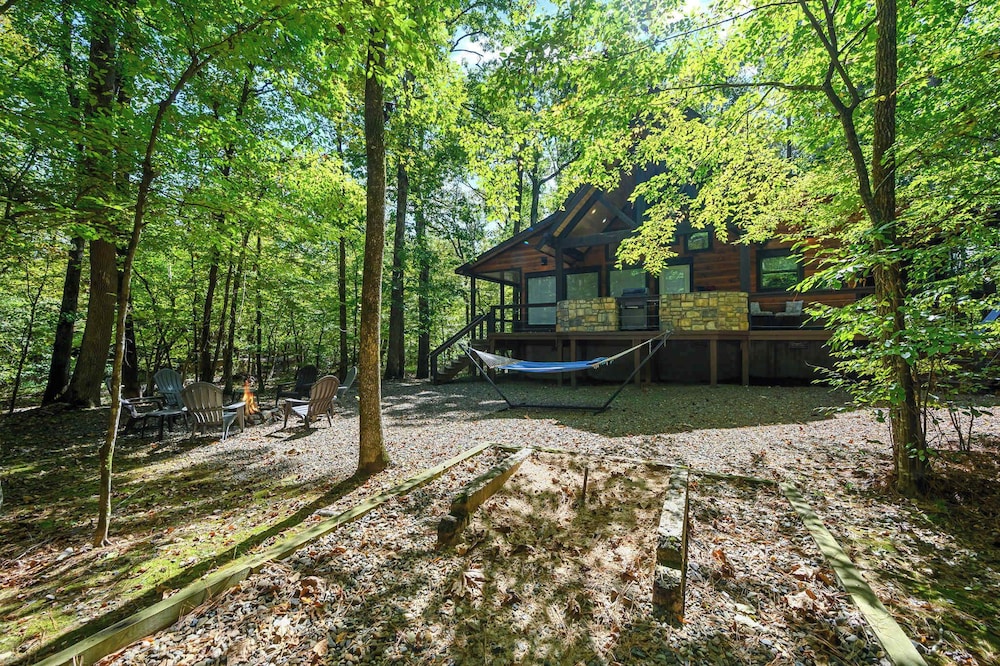 Silverbrook Cabin for 4
