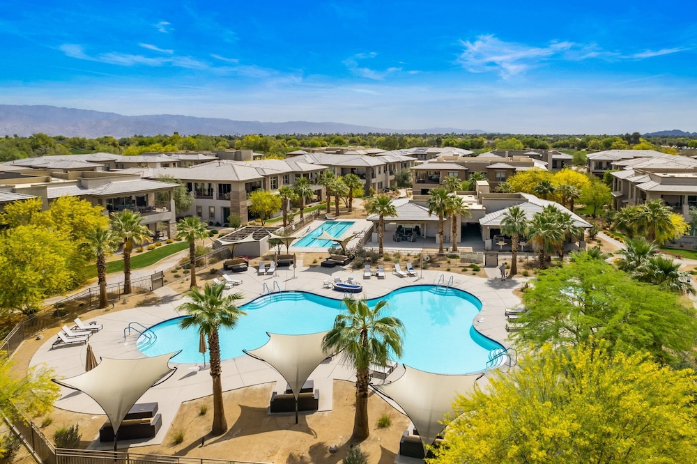 A Luxurious Oasis Experience in Desert Palm