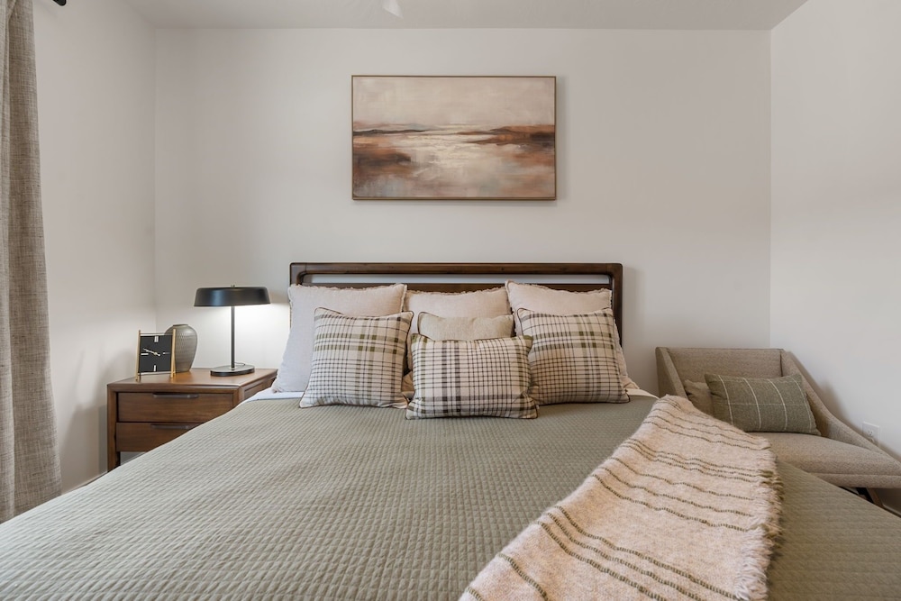 Ripple Retreat 4 Bedroom Townhouse