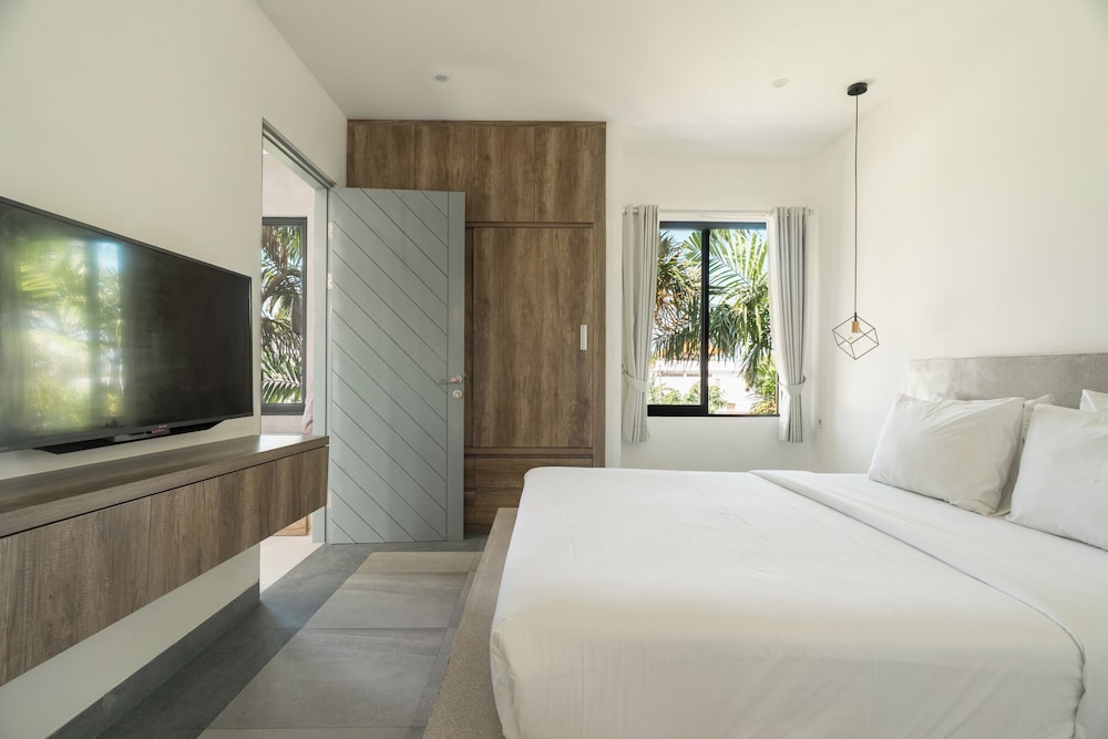 Melasti Villa 2 by Alfred in Bali