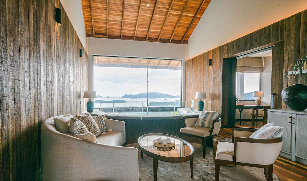 Villa Vista - Ultra-Luxury Private Villa