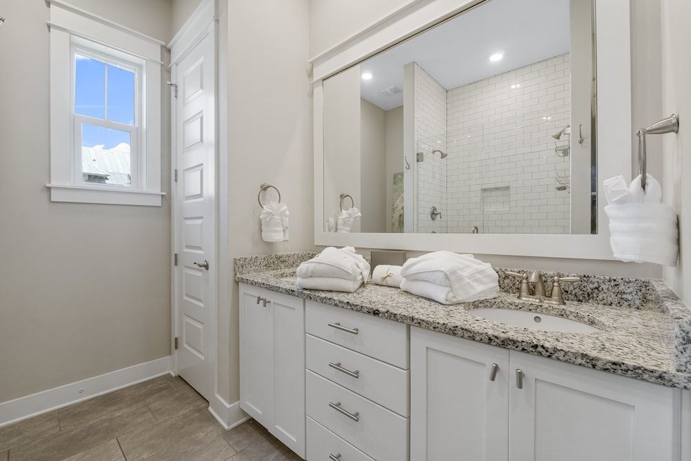 Prominence on 30A by Panhandle Getaways