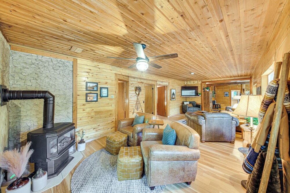 Riverside Cabin on 9 Acres in Montana