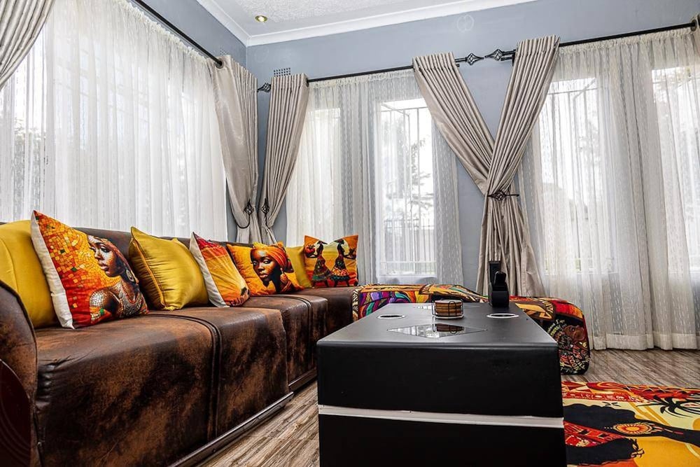 2bed-4guests-garden-nearcentre&attractions