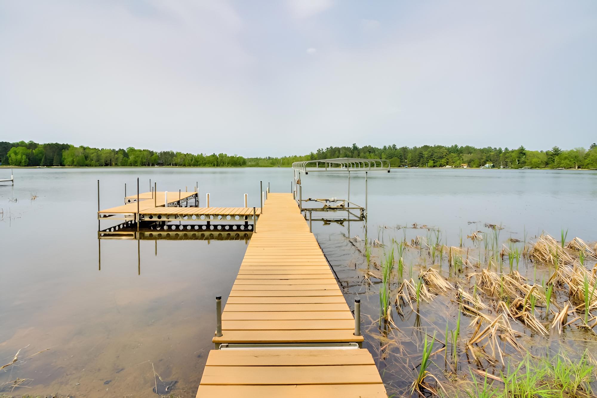 Lakefront Cabin w/ Deck, Games, & Views! view 4