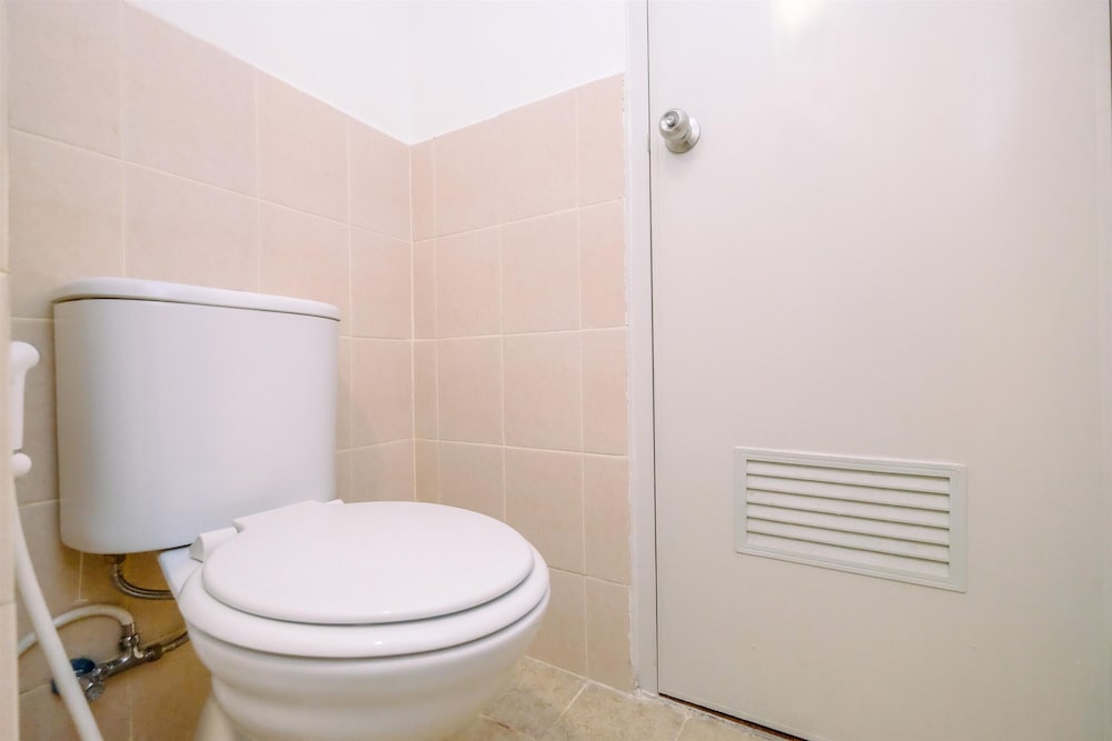 Modern Look 2BR at 28th Floor Podomoro Golf View Apartment