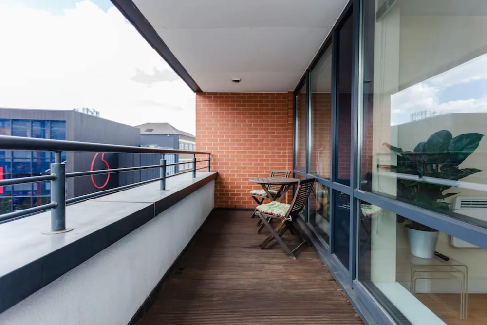 Vivid Apartment in Central London