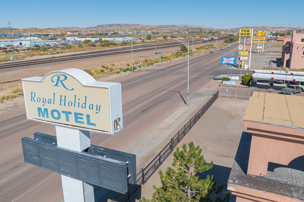 Royal Holiday Motel By Belvilla Gallup I-40