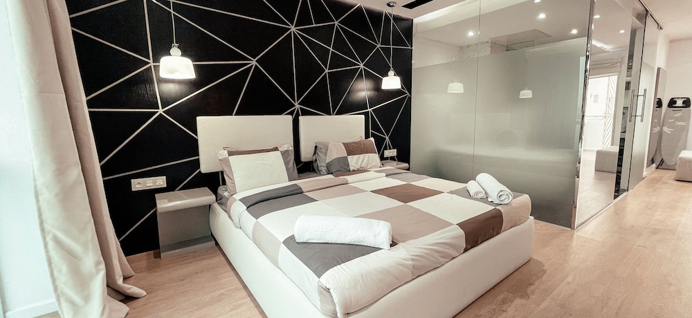 DELUXE MIRAFLORES DUPLEX