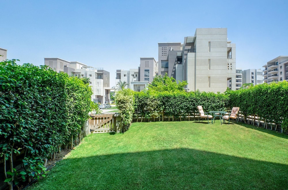 Vesta - Luxury Apt- 2BR - CFC II view 3