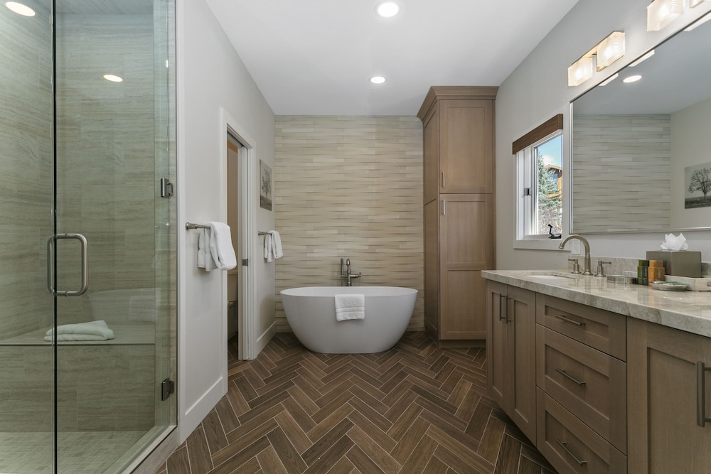 Solamere Drive Home at Deer Valley Resort - 6 Bedroom Home with Hot Tub #3220 6 Home