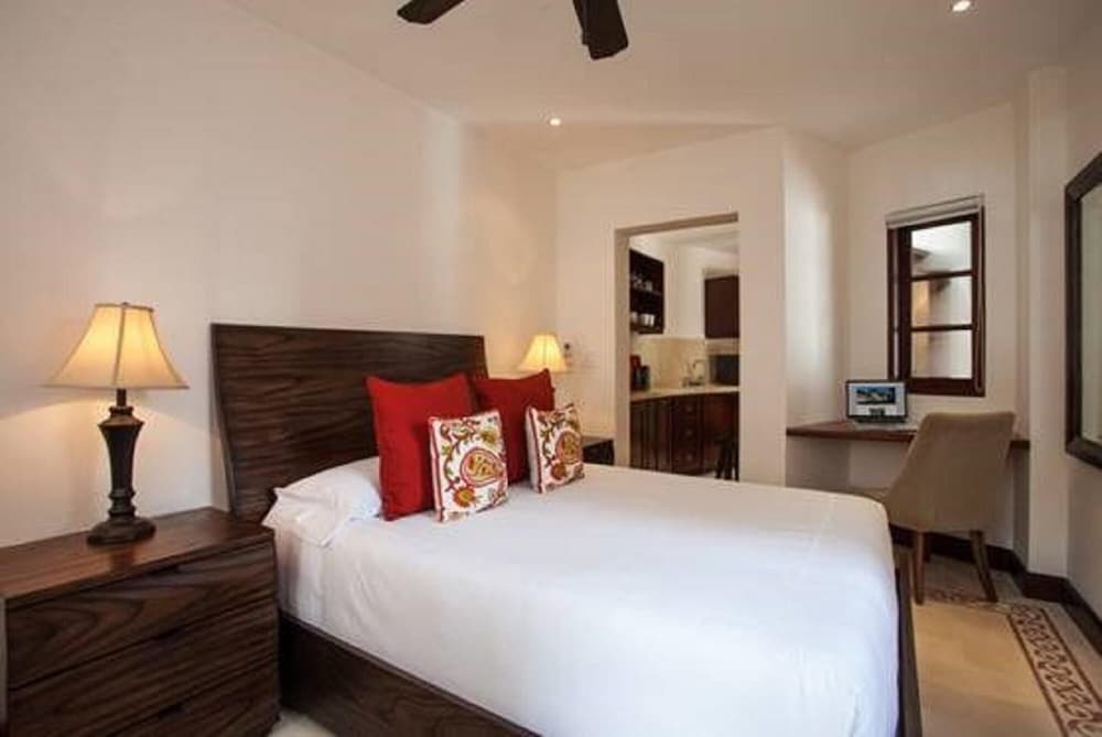 LC Cazenovia Studio in Las Catalinas