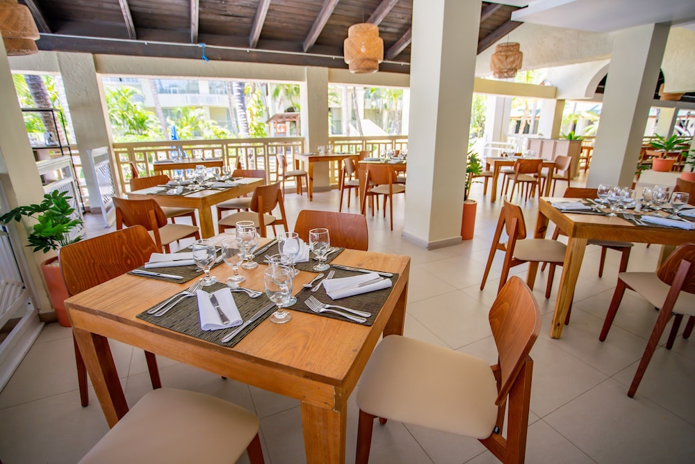 Coral Costa Caribe Beach Resort - All Inclusive - Property Image 77