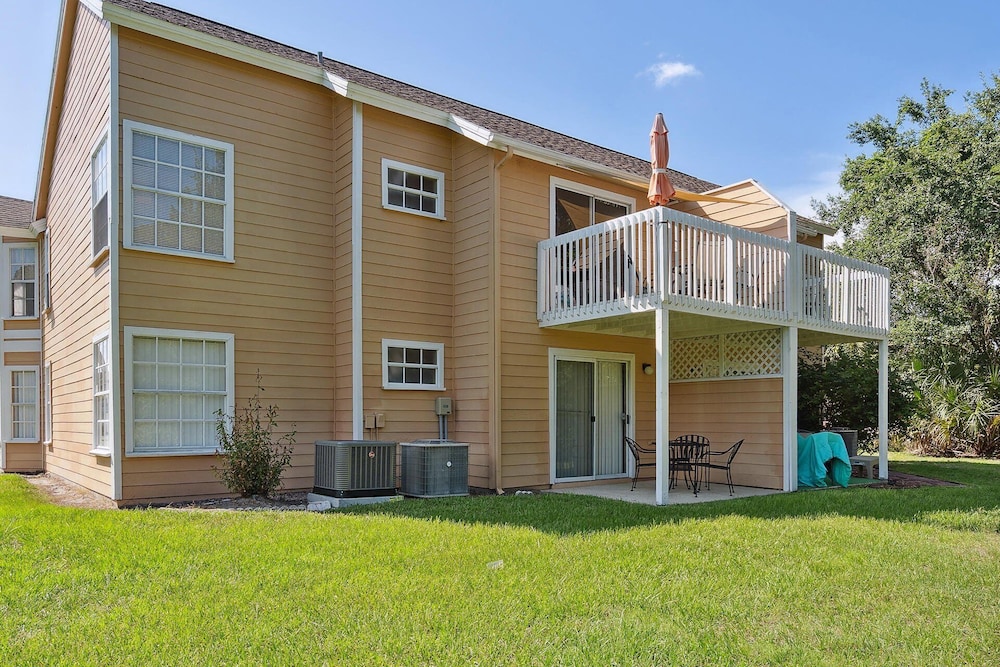 2466 Sweetwater Club Circle Unit 4