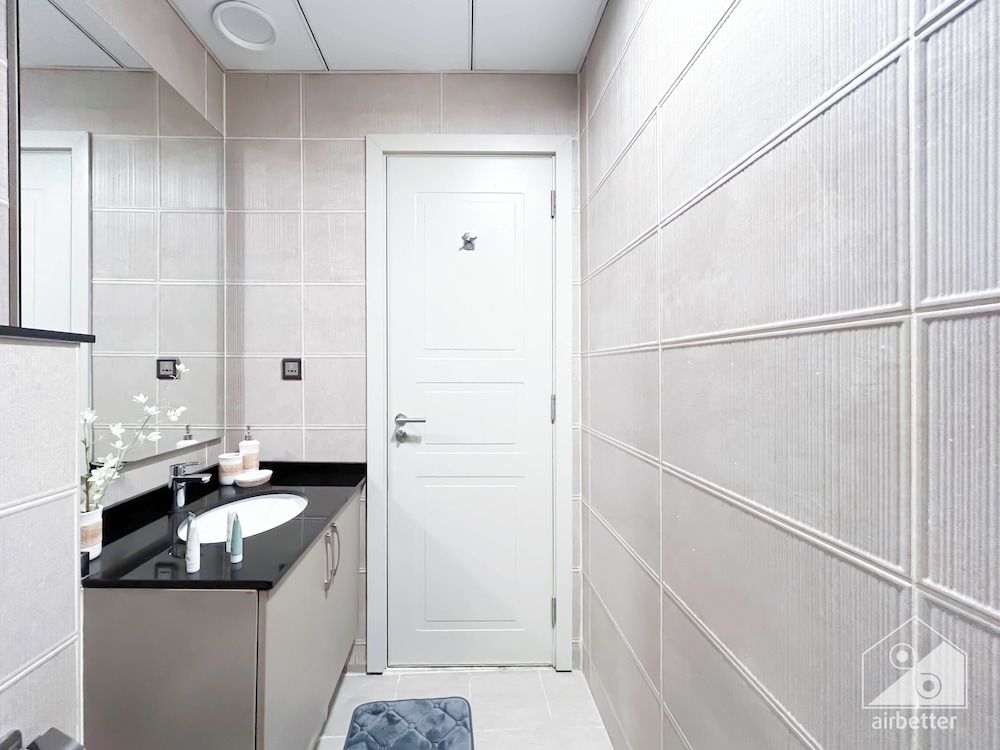Your Perfect Meydan Getaway: 1B Polo Residence C3