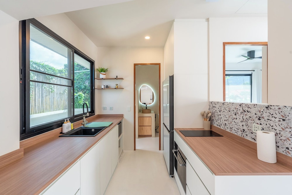 Stylish Rooftop Pool Villa Sea View V211