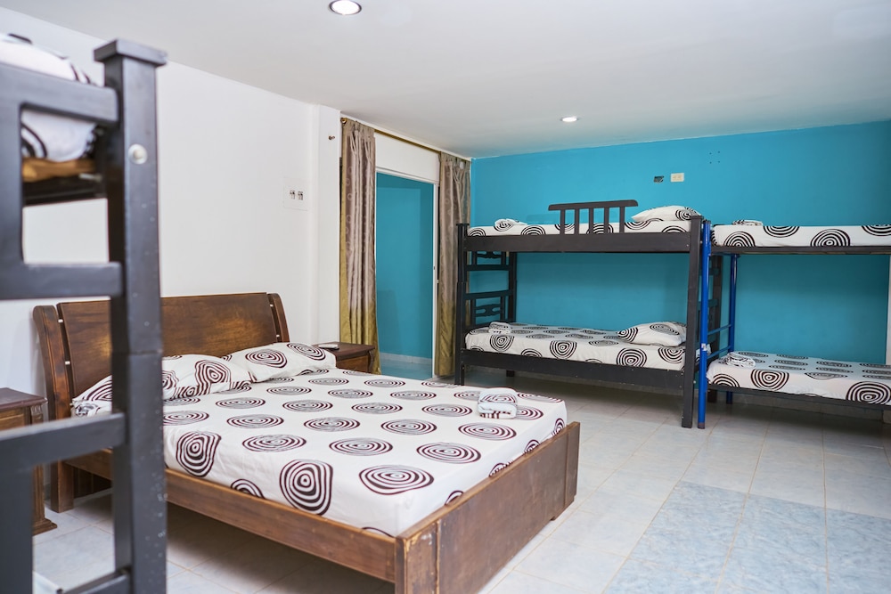 Hostal ISABELLA