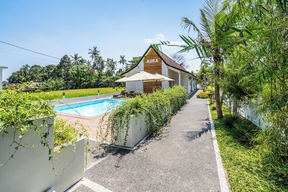 Aura Apartments