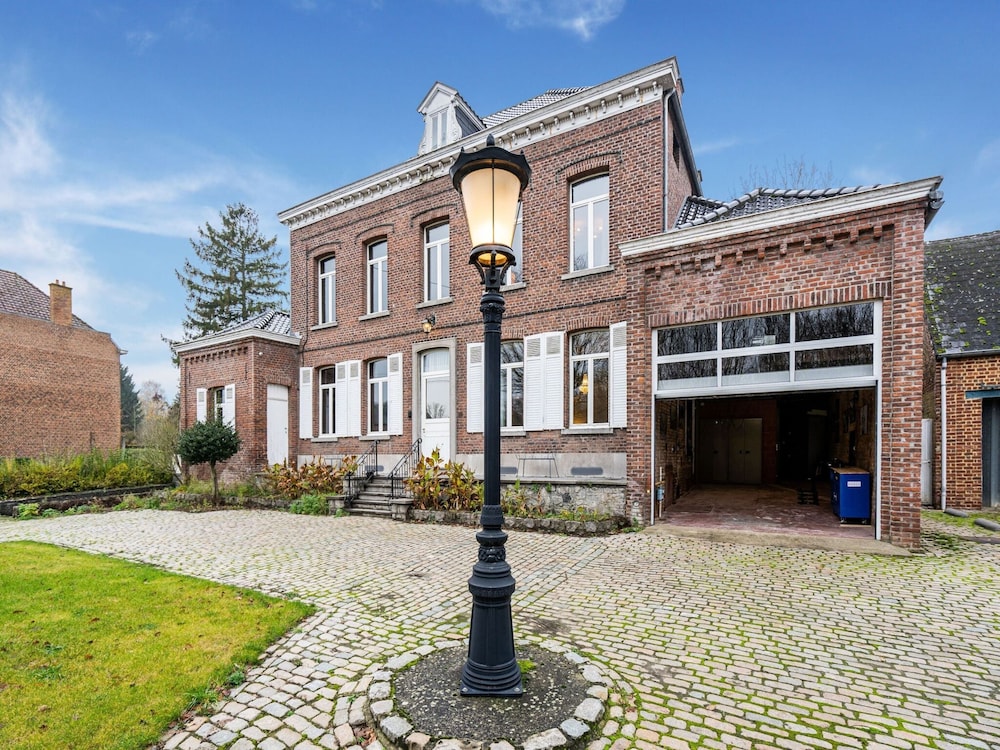 Luxury Holiday Home in Vloesberg With Sauna and hot tub