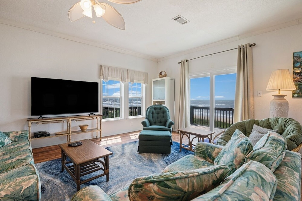 Camelot 2 Bedroom Home