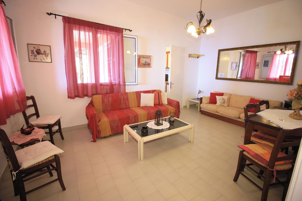 Villa Takis on Pelekas Beach, Apartment B With sea View