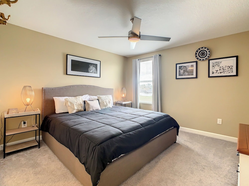 Family Villa Themed Rooms Near Disney