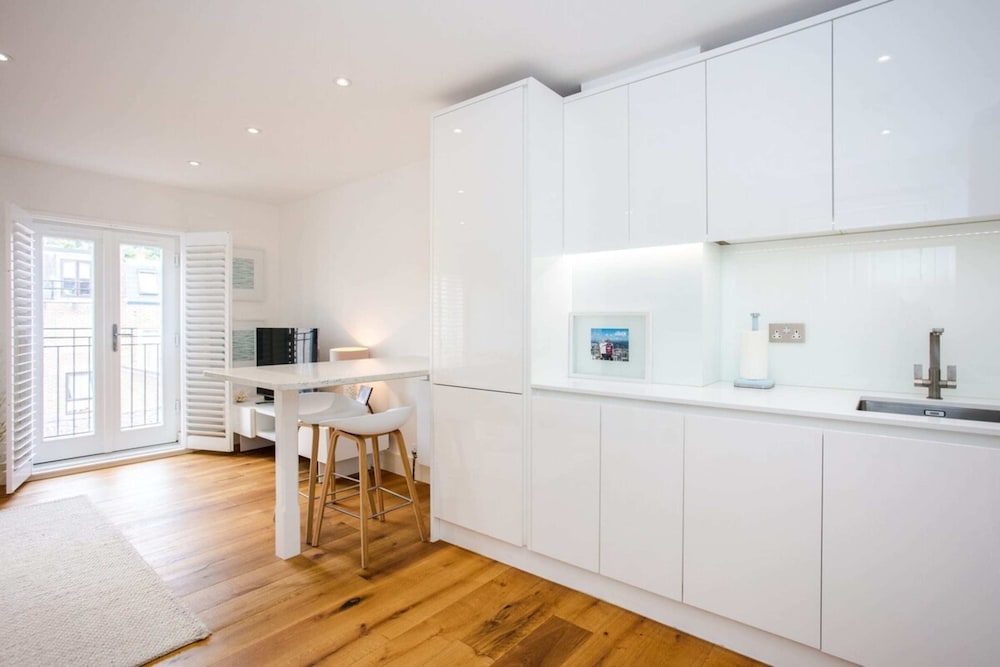 Bright 1 Bedroom Apartment in Regent's Park