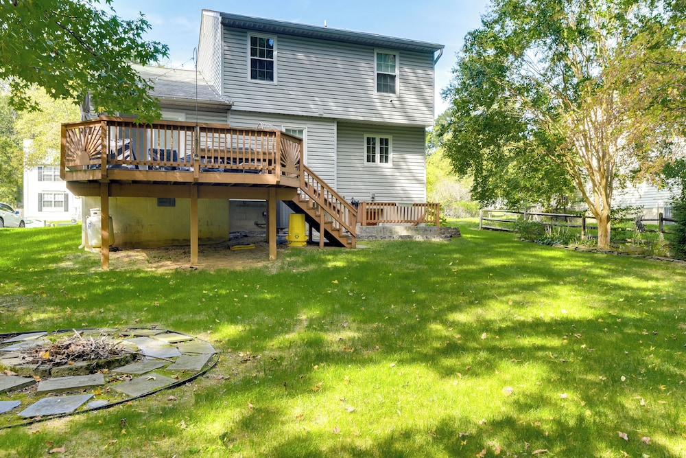Cozy Apt in DC Suburbs: 4 Mi to Main St Laurel