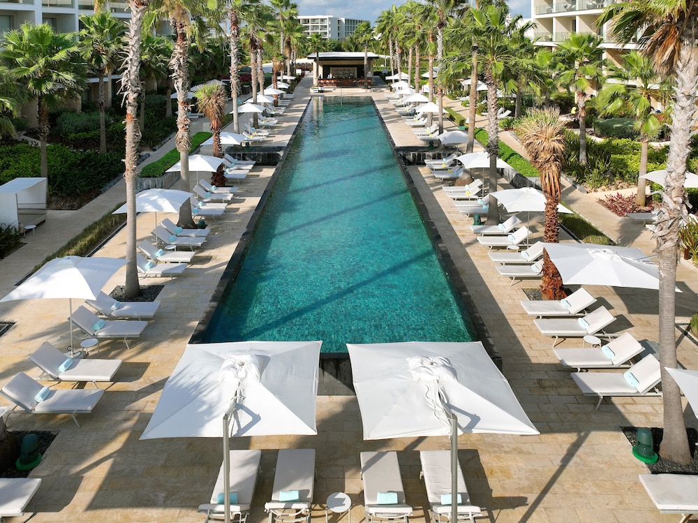 Family Selection at Grand Palladium Select Costa Mujeres - All Inclusive