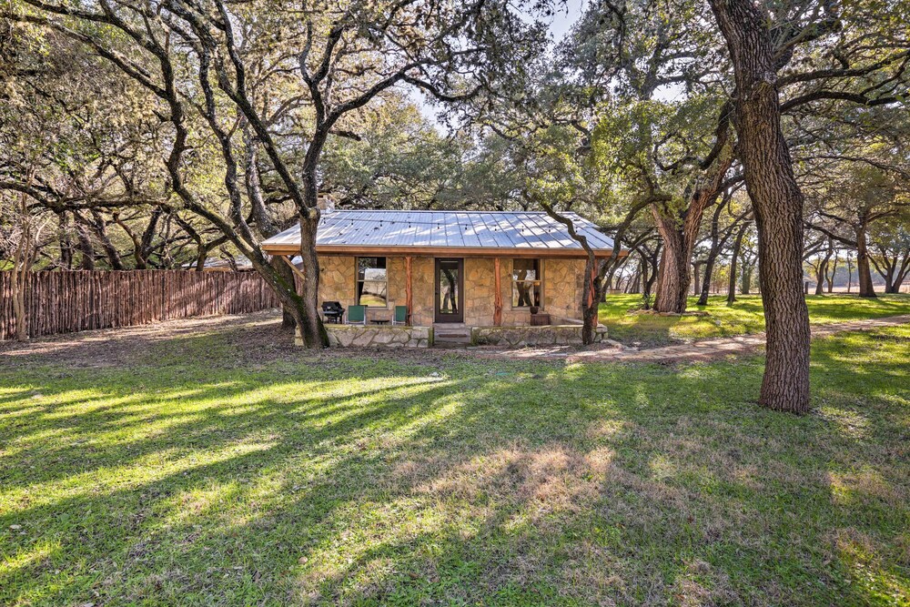Blanco Riverfront Historic Home, 3 Mi to Downtown! view 4