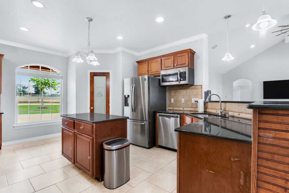 6A Ranch Luxury Meets Country!
