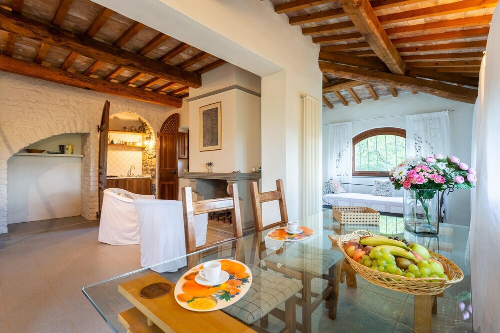 Villa Caporlese Large Private Pool Wifi - 3291 view 4