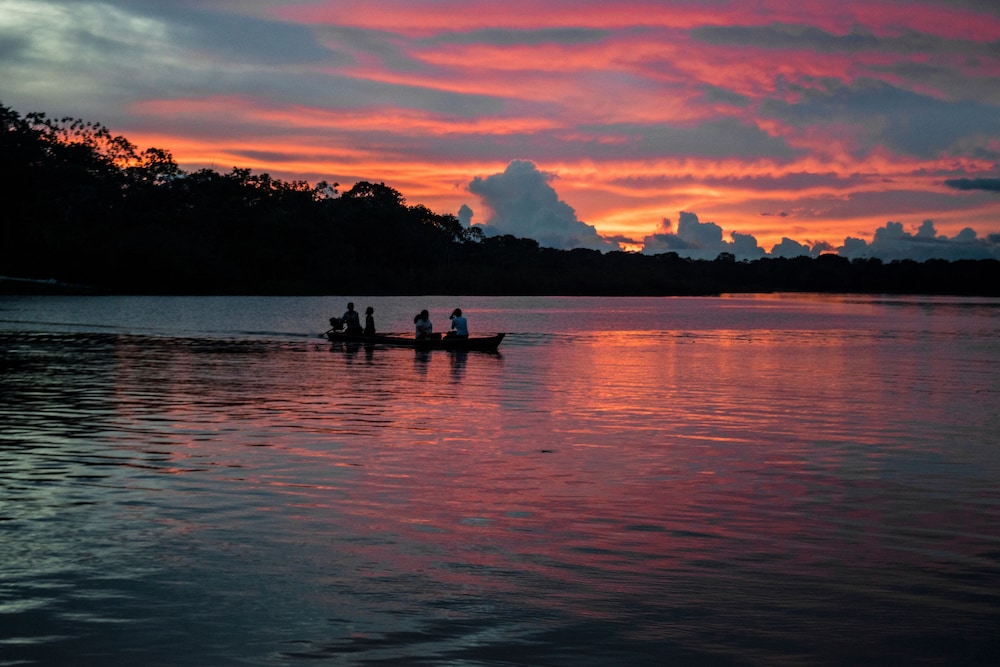 Eywa Lodge Amazonas: Luxurious Eco Escape – All-Inclusive Adventure in the Amazon