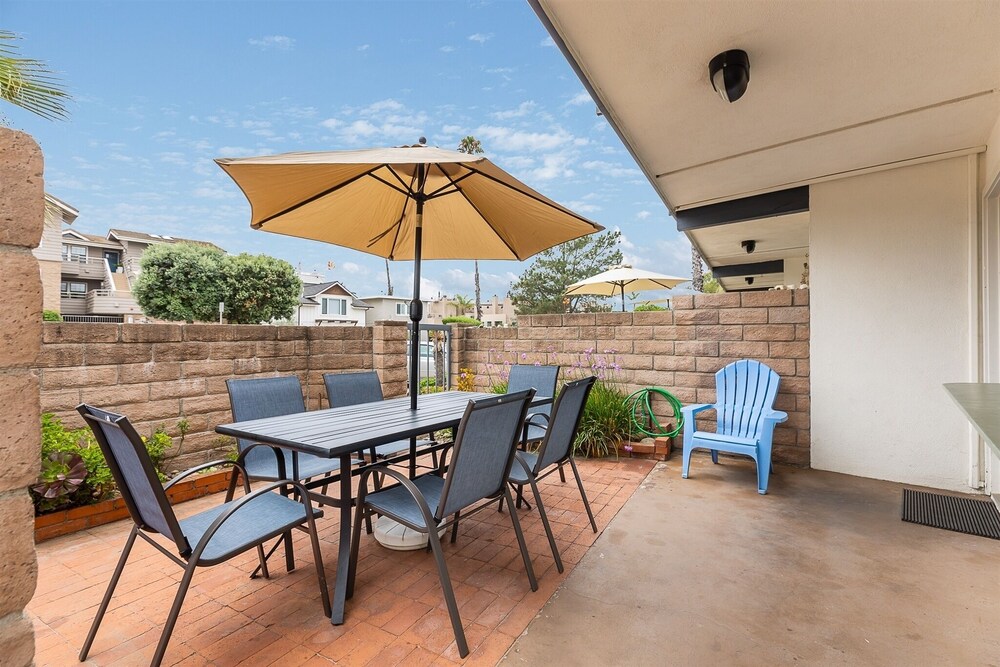 Beach Condo W/private Patio #133 1 Bedroom Condo by Sunset Shores Condominiums